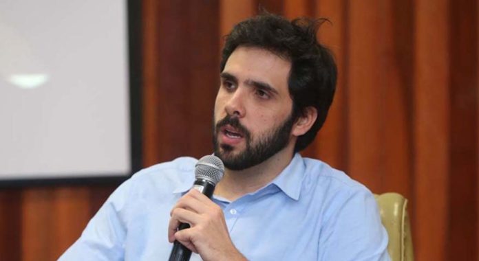 Thiago Herdy, ex-presidente da Abraji e especialista na cobertura de política, passou a integrar em 20/7 o time de colunistas do UOL.