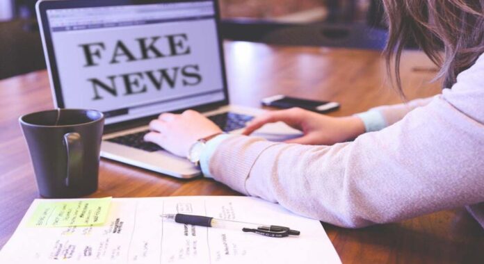 Estudo revela que a publicidade programática envia US$ 2,6 bilhões ao ano a sites e produtores de desinformação.