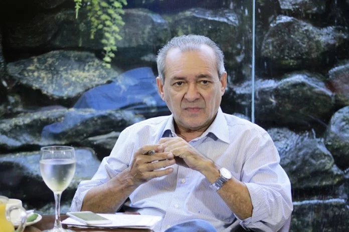 Justiça do Piauí concede prisão domiciliar a Arimatéia Azevedo