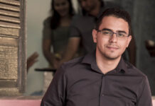 Tiago Abreu discutirá neurodiversidade em evento do MAM-SP Tiago Abreu, escritor, produtor e apresentador do Introvertendo conduzirá na próxima terça-feira (5/4) o evento O que é Neurodiversidade?