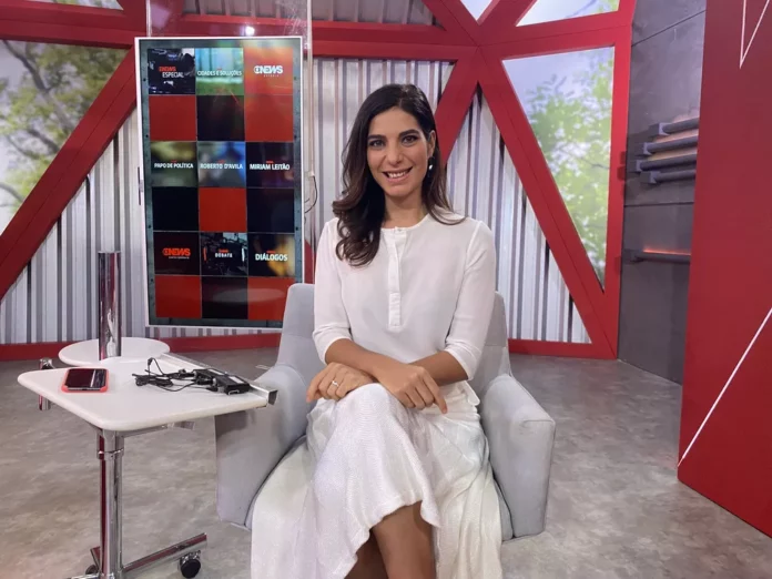 Andréia Sadi estreia no Estúdio i no começo de junho