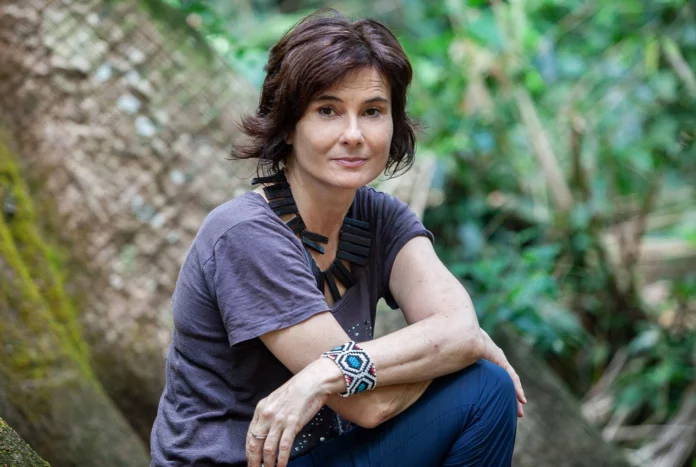 Governo Bolsonaro tem responsabilidade no assassinato de Dom Phillips e Bruno Pereira, diz Eliane Brum