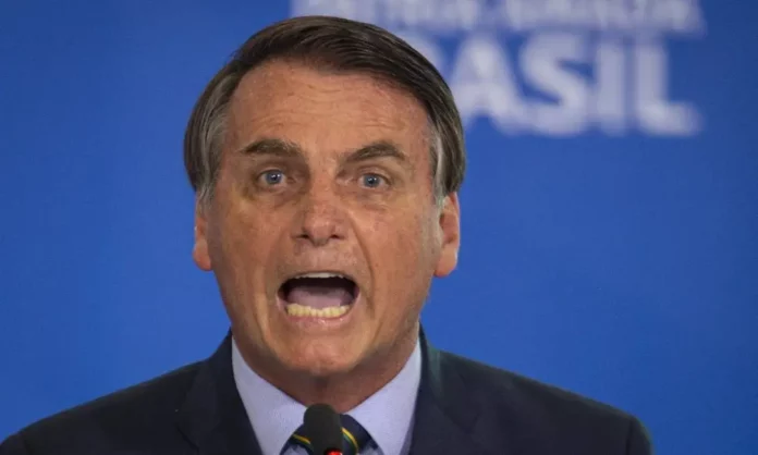 Livro mostra as origens do patrimônio político e financeiro da família Bolsonaro