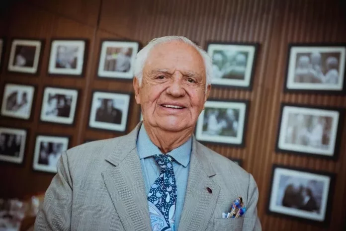 Morre Gilberto Amaral, aos 87 anos, em Brasília