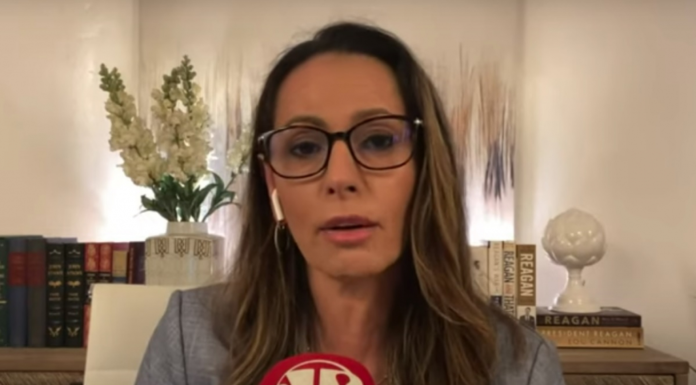 Jovem Pan usa vídeo adulterado para atacar Vera Magalhães