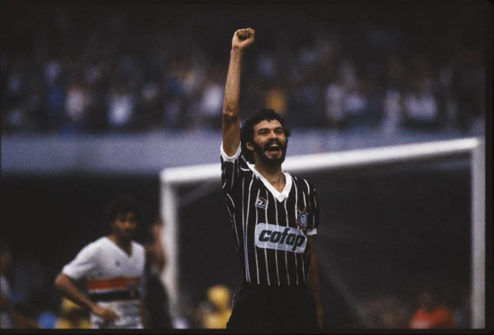 Walter Salles Jr. fará série documental sobre trajetória de Sócrates