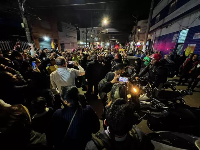 Bolsonaristas hostilizam jornalistas após culto em São Paulo
