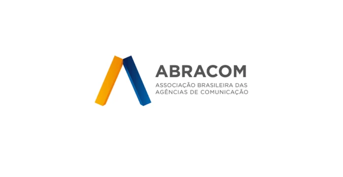 Carlos Carvalho passa a consultor da Abracom e Sheila Magri chega como diretora executiva