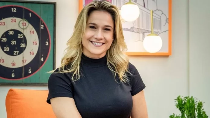 Fernanda Gentil assina com a Cazé TV