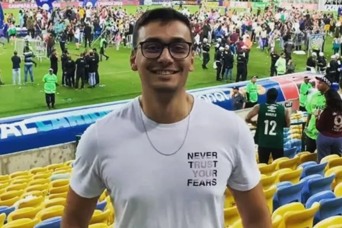 Repórter é agredido por torcedor do Flamengo no Maracanã