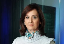 Thais Herédia comandará novo telejornal na faixa das 18h na CNN Brasil Thais Herédia está de volta à CNN Brasil