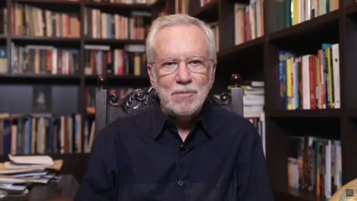 Alexandre-Garcia AGU vai investigar Alexandre Garcia por desinformação sobre chuvas no RS