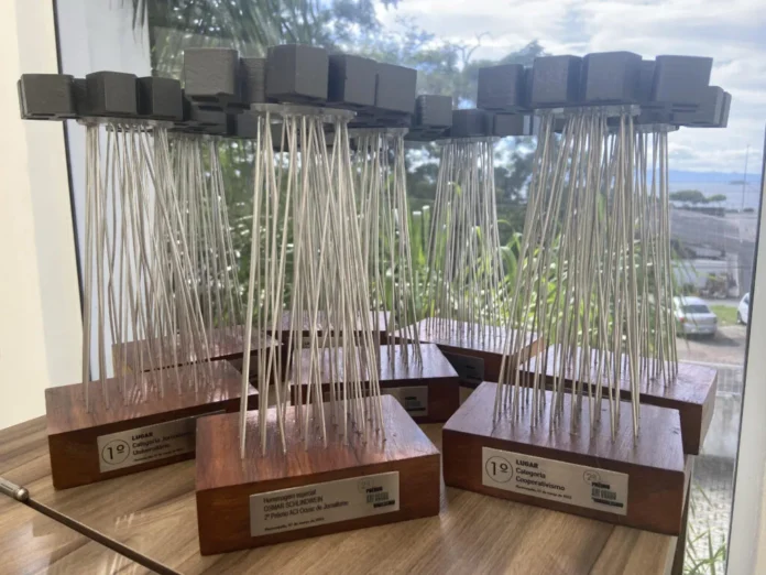 Trofeus-2°-Premio-ACI-OCESC-de-Jornalismo-1024x768