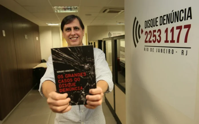 Disque Denúncia descrito por um “jornalista cliente”