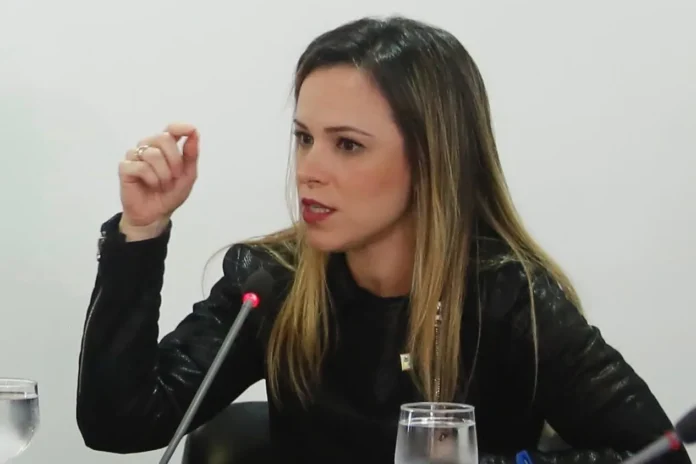 Viviane Castro assume coordenação de comunicação na FSB Holding
