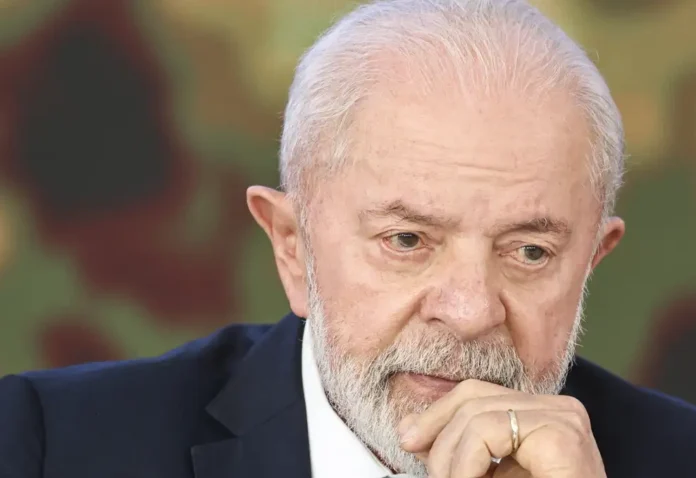 Lula quer mudança na estratégia de comunicação e promete mudanças para 2025