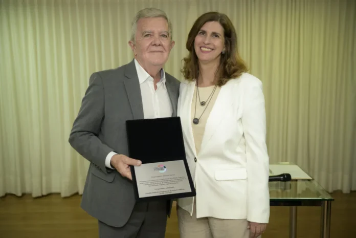 Nova diretoria do Conferp toma posse