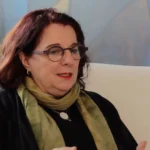 Prêmio Beth Brandão de Comunicação Pública entregue pela ABCPública vai para Maria Helena Weber