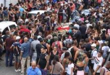 Guerra ao tráfico no Rio repercute na mídia internacional Guerra ao tráfico no Rio repercute na mídia internacional