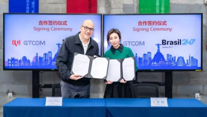 Brasil 247 e empresa chinesa GTCOM firmam acordo para desenvolver ferramentas de IA para jornalistas