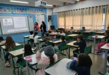 Projeto voluntário leva jornalismo e combate à desinformação para crianças e adolescentes Projeto voluntário leva jornalismo e combate à desinformação para crianças e adolescentes