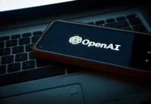 Folha de S.Paulo e UOL firmam parceria de conteúdo com OpenAI, dona do ChatGPT